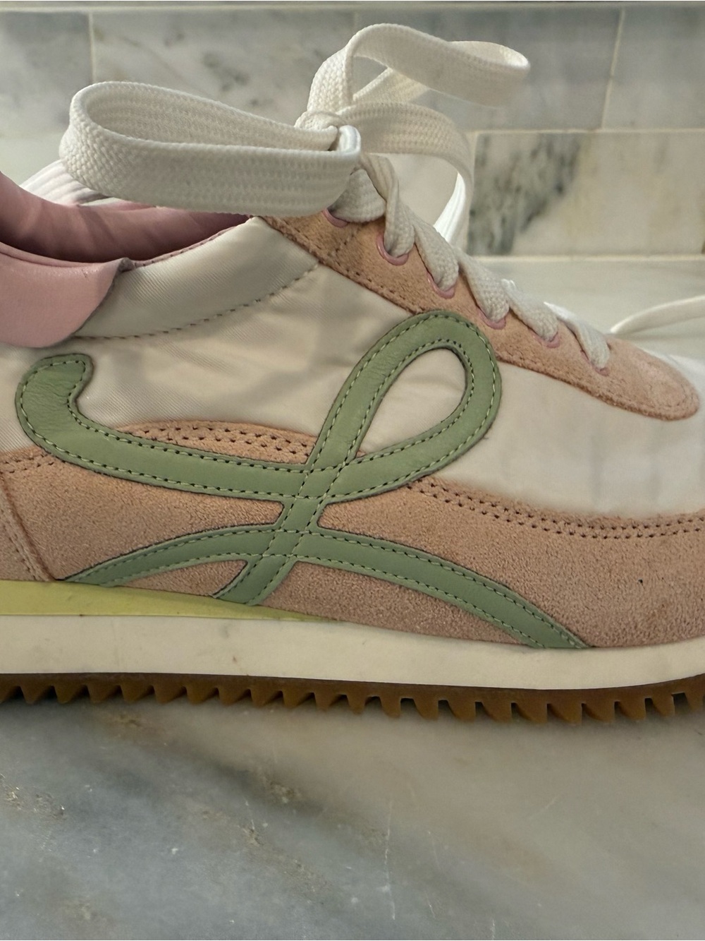 LOEWE Flow Runners. Pink, white and green.